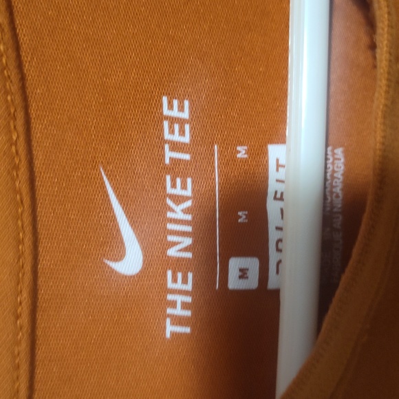 Nike Just Do It long sleeve shirt - Picture 2 of 3